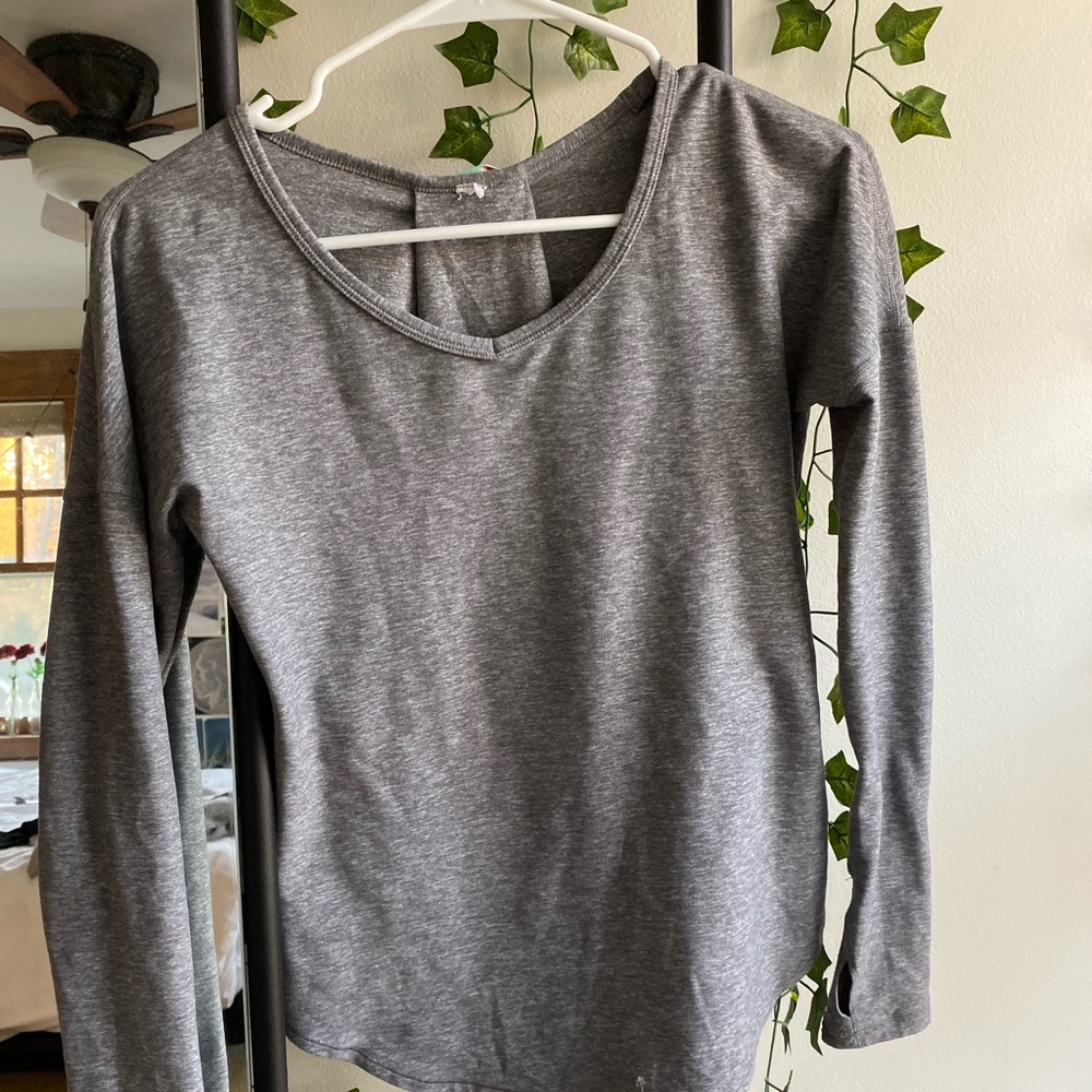 Gray ivivva long sleeve shirt